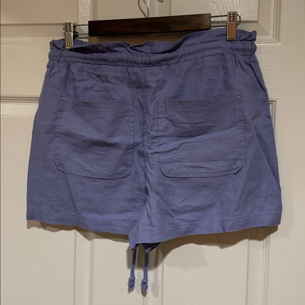 Universal Thread shorts
